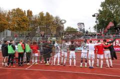 3. Liga; VfB Oldenburg - FC Ingolstadt 04; Spieler bedanken sich bei den Fans, Ehrenrunde, Tanz