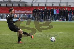 Toto Pokal - TSV 1860 München - FC Ingolstadt 04 - Marcel Gaus (19, FCI) verschießt den Elfmeter