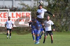 2023_10_28 - Kreisklasse - Saison 2023/24 - FC GW Ingolstadt - FC Arnsberg - Mohamed Mandar blau Arnsberg - Metin Olacsoy weiss GW Ing - Foto: Meyer Jürgen