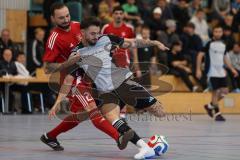 Lotto Bayern Hallencup - Saison 2024/25 - Türkisch SV Ingolstadt - TSV Ober./Unterhaunstadt- Nikola Kamenjasevic grau Ober./Unterhaunstadt  - Onur Keskin rot Türkisch - Foto: Meyer Jürgen