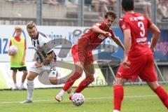 Toto Pokal; FC Memmingen - FC Ingolstadt 04, 2. Runde; Zweikampf Kampf um den Ball Yannick Deichmann (20, FCI) Jakob Gräser (3 FCM)
