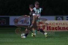 Landesliga - Saison 2025/26 - SV Manching - SSV Niedersonthofen - Luca Bienek (Nr.16 - SV Manching) - Manuel Bayhof schwarz Niedersonthofen - Foto: Meyer Jürgen
