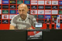 2. Fußball-Liga - Pressekonferenz - Vorstellung Cheftrainer Roberto Pätzold und Manager Profifußball Malte Metzelder - Saison 2021/2022 - FC Ingolstadt 04 - Geschäftsführer FCI Manuel Sternisa - Foto: Meyer Jürgen