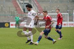 3. Liga - SpVgg Unterhaching - FC Ingolstadt 04 - Francisco Da Silva Caiuby (13, FCI) gegen Stierlin Niclas (26 SpVgg) hinten Anspach Niclas (18 SpVgg)