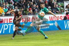 2.BL; SV Werder Bremen - FC Ingolstadt 04; Michael Heinloth (17, FCI) Anthony Jung (3 Bremen)