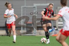 2. Bundesliga Frauen - Saison 2024/25 - FC Ingolstadt 04 Frauen - SC Freiburg II - Kerstin Bogenschütz (Nr.6 - FCI Frauen) - Scholle Mia #28 Freiburg - Foto: Meyer Jürgen