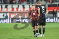 3. Liga; FC Ingolstadt 04 - SSV Jahn Regensburg; Freistoß Gespräch Moritz Seiffert (23, FCI) Benjamin Kanuric (8, FCI)