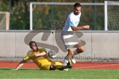 2023_10_22 - Kreisklasse - Saison 2023/24 - TSV Ingolstadt Nord - FC Gelbelsee - Kerem Düzgün weiss Ing.Nord - Lukas Pickl gelb Gelbelsee - Foto: Meyer Jürgen