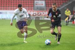 2.BL; FC Ingolstadt 04 - Erzgebirge Aue; Filip Bilbija (35, FCI) Strauß John-Patrick (24 Aue)