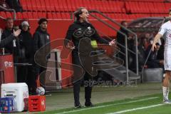 3. Liga; FC Ingolstadt 04 - FSV Zwickau; Cheftrainer Rüdiger Rehm (FCI) an der Seitenlinie, Spielerbank