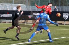 A - Junioren Bundesliga Süd/Südwest -  Saison 2021/2022 - FC Ingolstadt 04 - SC Freiburg - Causevic Benjamin (#17 FCI) - Sauter Niclas Torwart Freiburg - Yilmaz Berkay #3 Freiburg - Foto: Meyer Jürgen