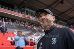 3. Liga; FC Ingolstadt 04 - Rot-Weiss Essen; vor dem Spiel Cheftrainer Achim Beierlorzer (FCI)