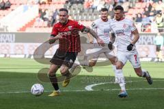 3. Liga; FC Ingolstadt 04 - Rot-Weiss Essen; Patrick Schmidt (9, FCI) Zweikampf Kampf um den Ball Dürholtz Luca ( RWE)