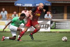 Kreisliga- Saison Saison 2026/27 -  Faniel Brhane grün Fatih - Mathias Habricht rot Kasing - Foto: Meyer Jürgen