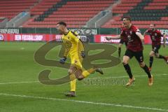 3. Fußball-Liga - Saison 2020/2021 - FC Ingolstadt 04 - FC Viktoria Köln - Torwart Torwart Fabijan Buntic (#24,FCI)  im Strafraum des Gegners und erziehlt den 1:1 Ausgleichstreffer - jubel - Foto: Meyer Jürgen