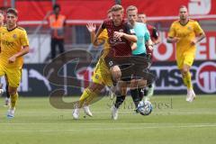3.Liga - Saison 2023/2024 - FC Ingolstadt 04 -  1. FC Saarbrücken - Benjamin Kanuric (Nr.8 - FCI) - Foto: Meyer Jürgen