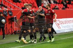 3. Liga; FC Ingolstadt 04 - Hallescher FC; Tor Jubel Treffer Tobias Bech (11, FCI) 1:0 Denis Linsmayer (23, FCI) Co-Trainer Mike Krannich (FCI) David Kopacz (29, FCI)