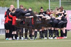 2. Fußball-Liga - Frauen - Saison 2022/2023 - FC Ingolstadt 04 -  SG 99 Andernach - Die Mannschaft bildet einen Kreis vor dem Spiel - Foto: Meyer Jürgen