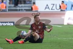 3. Liga; FC Ingolstadt 04 - TSV 1860 München; Jannik Mause (7, FCI) am Boden beschwert sich