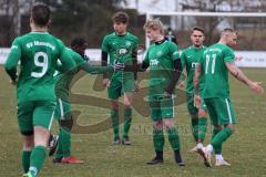 Testspiel - SV Manching - TSV Pöttmes - Rainer Meisinger (#19 Manching) erzielt den 2:2 Ausgleichstreffer - jubel - Thomas Schreiner (#11 Manching) - Ousseynou Tamba (#10 Manching) - Foto: Jürgen Meyer