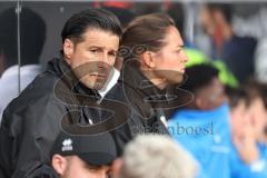 Testspiel ; 3. Liga; FC Ingolstadt 04 - VfR Mannheim; Co-Trainer Ilia Gurev (FCI)  und Cheftrainerin Sabrina Wittmann (FCI)