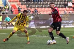 3. Liga; FC Ingolstadt 04 - Borussia Dortmund II; Max Dittgen (10, FCI) Dams Niklas ( BVB2)