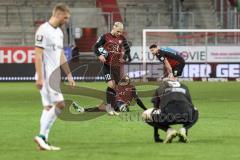 3. Liga; FC Ingolstadt 04 - Preußen Münster; Spiel ist aus, Enttäuschung Unentschieden Remis 1:1 Max Dittgen (10, FCI) Yannick Deichmann (20, FCI) Benjamin Kanuric (8, FCI) Ryan Malone (16, FCI)