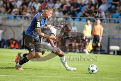 3. Liga - Saison 2026/27 - 1. FC Saarbrücken - FC Ingolstadt 04  - Joseph Ganda (Nr.16 - FCI) - Mladen Cvjetinovic (Nr.21 - Saarbrücken) - Foto: Meyer Jürgen