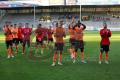 3.Liga - Saison 2023/2024 - SC Freiburg II - FC Ingolstadt 04 - die Spieler bedanken sich bei den Fans - Foto: Meyer Jürgen
