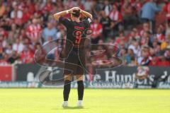 3. Liga - Saison 2025/26 - Energie Cottbus - FC Ingolstadt 04  - Mads Borchers (Nr.9 - FC Ingolstadt 04) enttäuscht - XXXXX - Foto: Meyer Jürgen