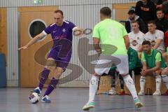 Lotto - Hallen - Bayerncup - Oberbayern -  Saison 2022/2023  - MTV Ingolstadt - FC Penzberg - 3:1 - Drazen Lovric lila MTV Ing - Marco Hiry grün Penzberg - Foto: Meyer Jürgen