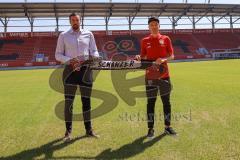 2. Fußball-Liga - Pressekonferenz - Vorstellung Cheftrainer Roberto Pätzold und Manager Profifußball Malte Metzelder - Saison 2021/2022 - FC Ingolstadt 04 - Manager Profifußball FCI Malte Metzelder links - Cheftrainer FCI Roberto Pätzold rechts - Foto: Me