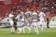 Elfmeter Stefan Kutschke (30, FCI) Tor 1:0 Jubel mit Dennis Eckert Ayensa (7, FCI) Hawkins Jaren (20 FCI) Filip Bilbija (35, FCI) Dominik Franke (3 FCI) ; FC Ingolstadt 04 - SpVgg Greuther Fürth; 2.BL; Testspiel