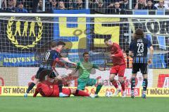 3. Liga; 1. FC Saarbrücken - FC Ingolstadt 04; Torwart Kai Eisele (25, FCI) hält den Schuß von Pick Florian (20 FCS), Fredrik Carlsen (8, FCI) Georgios Antzoulas (6, FCI) Civeja Tim (23 FCS) Jonas Scholz (15, FCI)