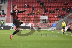 2.BL; FC Ingolstadt 04 - Karlsruher SC; Tor Jubel Treffer 1:0 Thomas Keller (27, FCI)