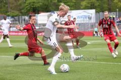 3. Liga; FC Viktoria Köln - FC Ingolstadt 04; Tobias Bech (11, FCI) Angriff Rückpass Mike Wunderlich (8 Köln) Dietz Lars (2 Köln)