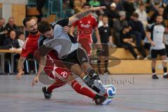 Lotto Bayern Hallencup - Saison 2024/25 - Türkisch SV Ingolstadt - TSV Ober./Unterhaunstadt- Nikola Kamenjasevic grau Ober./Unterhaunstadt  - Onur Keskin rot Türkisch - Foto: Meyer Jürgen