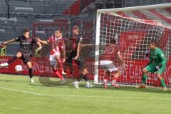 3. Liga - Saison 2025/26 - Energie Cottbus - FC Ingolstadt 04  - Mads Borchers (Nr.9 - FC Ingolstadt 04) - Nyamekye Awortwie-Grant (Nr.23 - FC Energie Cottbus) - Christensen Gustav (Nr.24 - FC Ingolstadt 04) - Axel Borgmann (Nr.20 - FC Energie Cottbus) - 