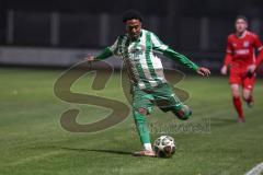 Landesliga - Saison 2025/26 - SV Manching - TSV Hollenbach - Romeo Öxler (Nr.17 - SV Manching) - XXXXX - Foto: Meyer Jürgen