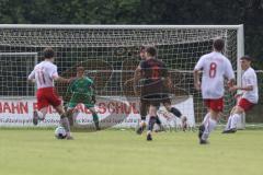 Relegation 2 - U17 - SSV Jahn Regensburg - FC Ingolstadt 04 - auf der Lauer, Torwart Julian Bock (22 FCI), Adrian Nagel (11 SSV)