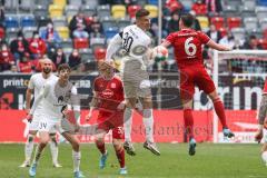 2.BL; Fortuna Düsseldorf - FC Ingolstadt 04; Stefan Kutschke (30, FCI) Prib Edgar (6 DUS) Zweikampf Kampf um den Ball Merlin Röhl (34, FCI) Bozenik Robert (32 DUS)