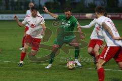 Landesliga - Saison 2024/25 - SV Manching - FC Gundelfingen - Leon Sailer weiss Gundelfingen - Marcel Posselt (Nr.19 - SV Manching) - Foto: Meyer Jürgen