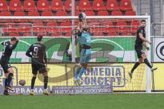 3. Liga; FSV Zwickau - FC Ingolstadt 04; Torwart Marius Funk (1, FCI) hält sicher, Visar Musliu (16, FCI) Patrick Schmidt (9, FCI) Tobias Schröck (21, FCI) verteidigen mit