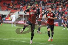 3. Liga - Saison 2026/27 - FC Ingolstadt 04 - SV Wehen Wiesbaden - Obed Ugondu (Nr.17 - FCI) mit dem 2:2 Ausgleichstreffer - jubel  - Linus Rosenlöcher (Nr.19 - FCI) - Foto: Meyer Jürgen