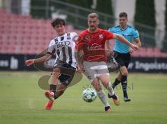 *Bayernliga Nord - Saison 2026/27 - FC Ingolstadt 04 II - FSV Stadeln - Maximilian Wagner (Nr.20 - FCI II) - Leon Siefert rot Stadeln - Foto: Meyer Jürgen