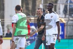 3. Liga; SV Meppen - FC Ingolstadt 04; Spiel ist aus, Sieg Jubel Freude 0:3, Cheftrainer Michael Köllner (FCI) Donald Nduka (42, FCI)