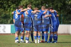 A-Klasse -  Saison 2026/27 - DJK Ingolstadt - TSV Mailing/Feldkirchen - DJK Ingolstadt bildet einen Kreis vor dem Spiel - XXXXX - Foto: Meyer Jürgen