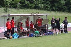 Relegation 2 - U17 - SSV Jahn Regensburg - FC Ingolstadt 04 - Aufregung Spielerbank bei Ingolstadt, Max Gärtner