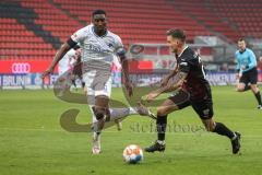 2.BL; FC Ingolstadt 04 - SV Darmstadt 98; Florian Pick (26 FCI) Zweikampf Kampf um den Ball Pfeiffer Patric (5 SVD)