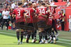 3. Fußball-Liga - Saison 2022/2023 - FC Ingolstadt 04 - SpVgg Bayreuth - Der 1:0 Führungstreffer durch Patrick Schmidt (Nr.9 - FCI) - Jubel - Jalen Hawkins (Nr.20 - FCI) - Tobias Schröck (Nr.21 - FCI) - Dominik Franke (Nr.3 - FCI) - Nico Antonitsch (Nr.5 